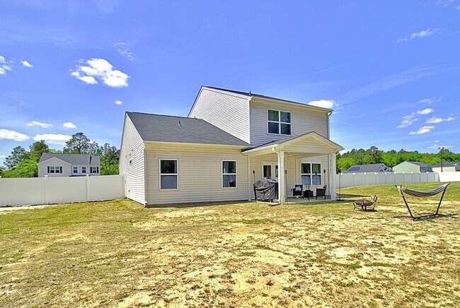 Building Photo - 147 Enclave Wy