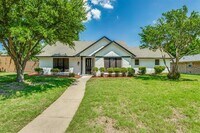 Building Photo - 3840 Silverstone Dr