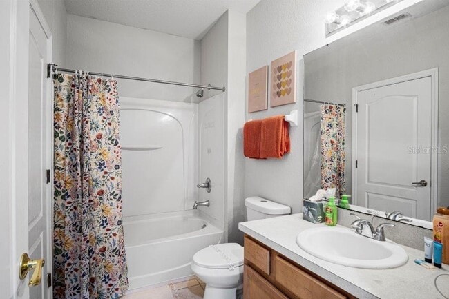 Building Photo - 2426 Caravelle Cir