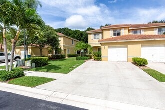 Building Photo - 1011 Arezzo Cir