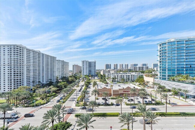 Building Photo - 17475 Collins Ave