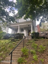 Building Photo - 238 8th St