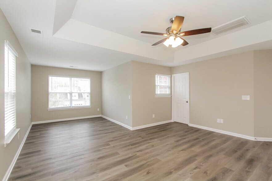 Building Photo - 3447 Fallowbrook Forest