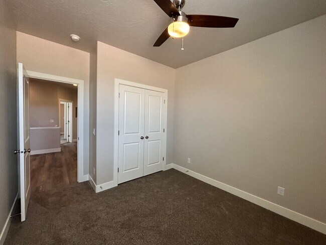 Building Photo - BRAND NEW TOWNHOME FOR RENT!