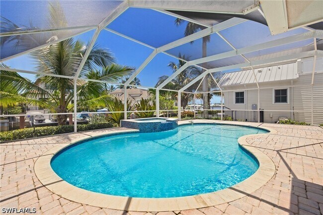 Building Photo - 1320 Marlin Dr