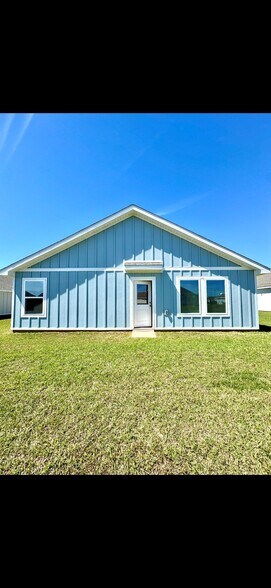 Building Photo - 19276 Gray Horse Dr