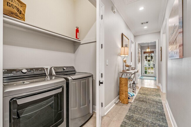 Building Photo - 51 Rue Caribe