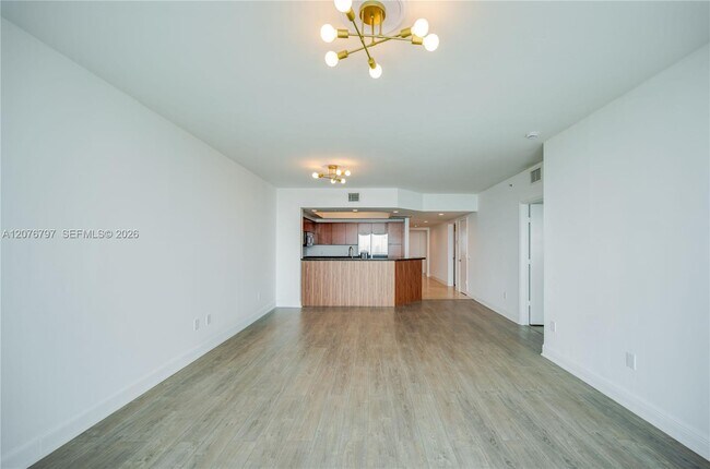 Building Photo - 15051 Royal Oaks Ln