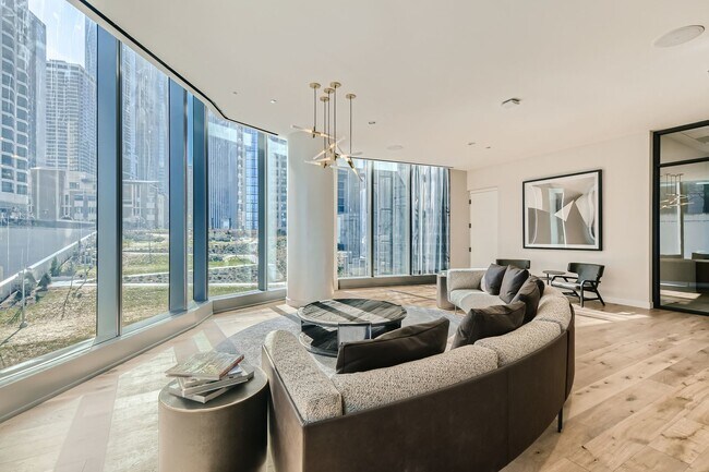 Building Photo - 211 N Harbor Dr