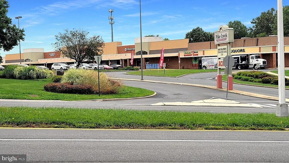 Building Photo - 4880 W Brigantine Ct