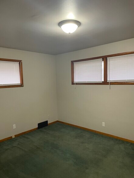Building Photo - 1396 Goodyear Blvd
