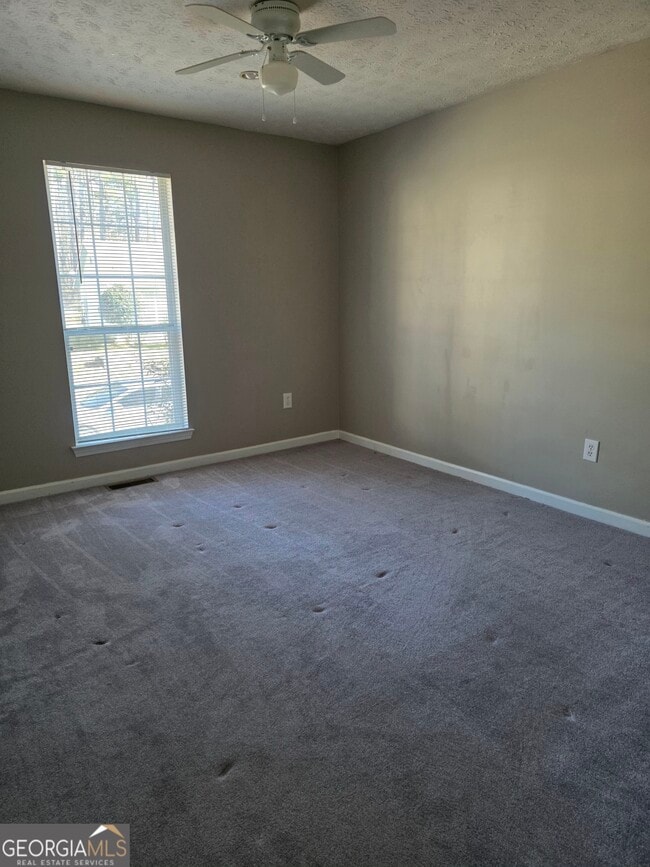 Building Photo - 1411 Diamond Key