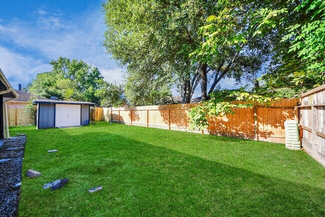 Building Photo - 20411 Jasperwood Ln