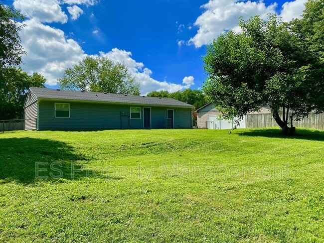 Building Photo - 6105 Epperson Dr