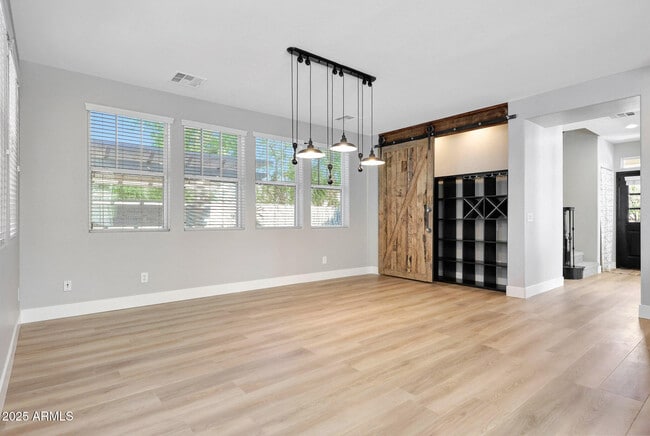 Building Photo - 21134 W Green St