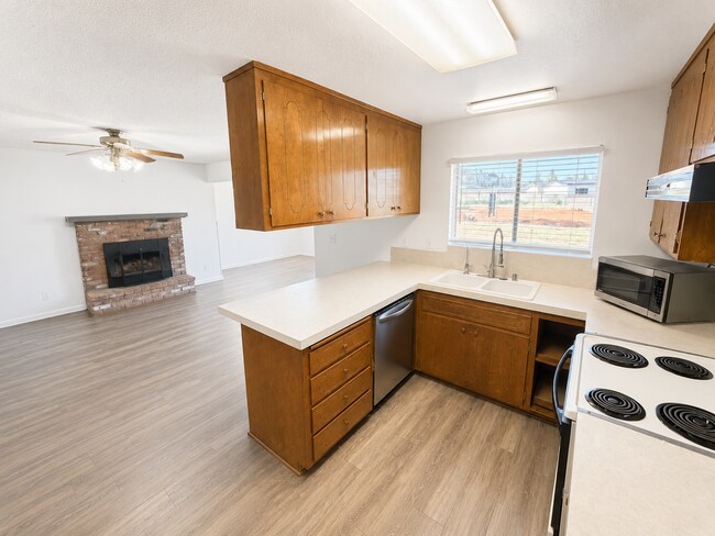 Building Photo - 3BR Cul-de-Sac Home w/ Solar, Water Softener, and Large Yard