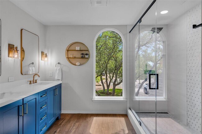 Building Photo - 11500 Emerald Falls Dr