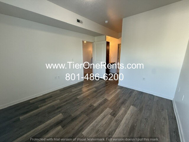Building Photo - NO DEPOSIT option available for qualified renters