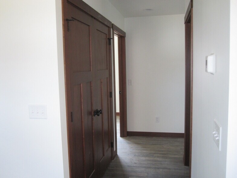 Building Photo - 1739 Aspen Ct