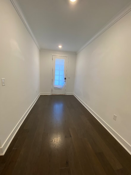 Building Photo - 3105 Aviator Ave