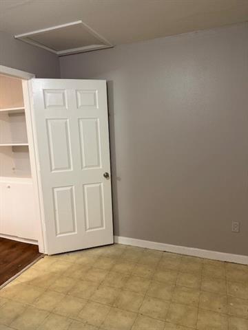 Building Photo - 7424 Songwood Dr