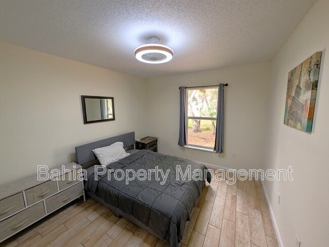 Building Photo - 4656 Ashburn Square Dr