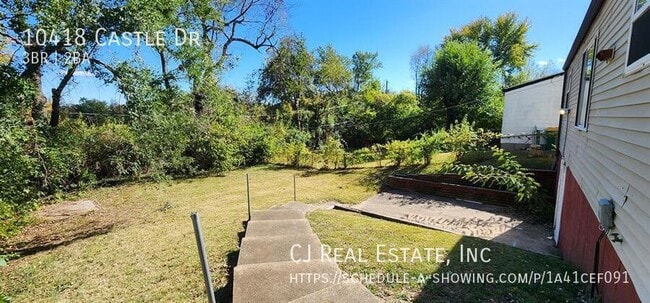 Building Photo - 10418 Castle Dr