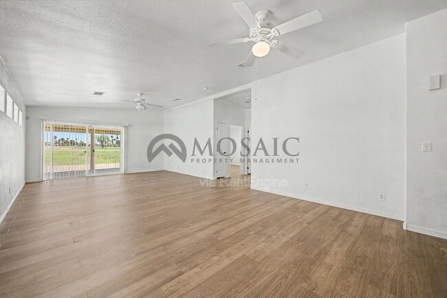 Building Photo - 1625 S 74th St