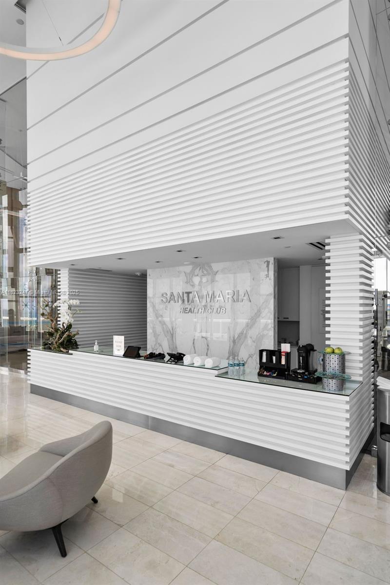 Building Photo - 1643 Brickell Ave