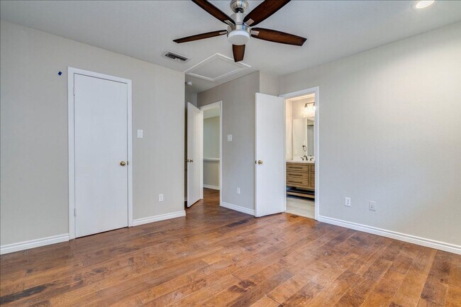 Building Photo - 1411 Norwalk-207