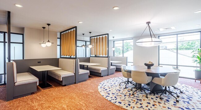 Building Photo - 1801 Patterson St