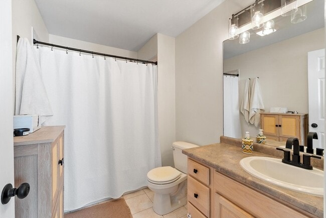 Building Photo - 270 Littleton Rd