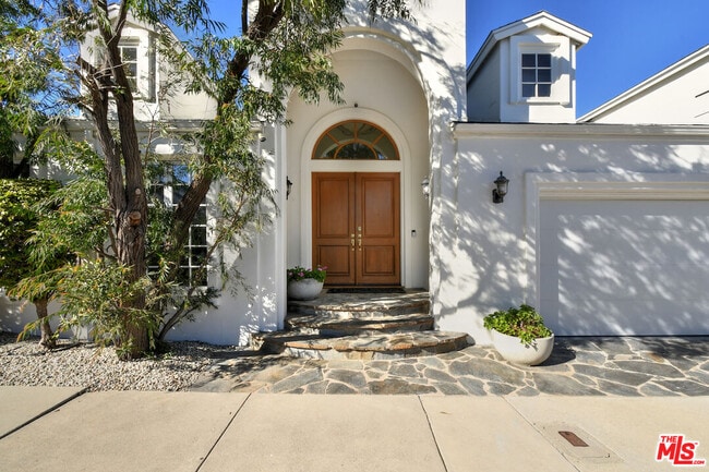 Building Photo - 3635 Fawndale Pl