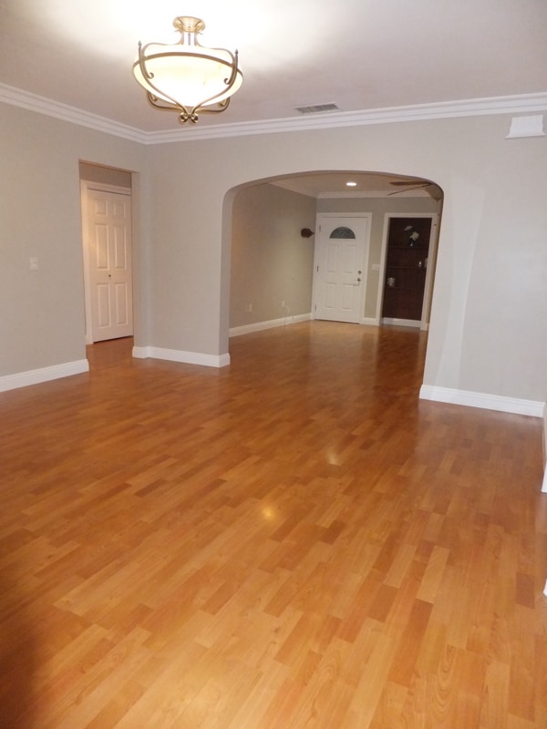 Building Photo - 3920 E 11th St