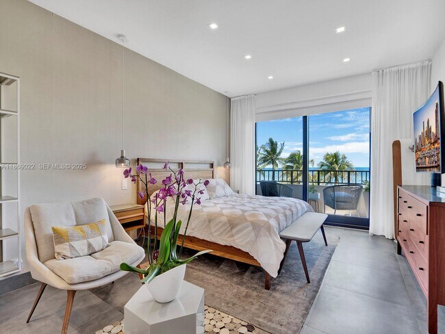 Building Photo - 201 Crandon Blvd