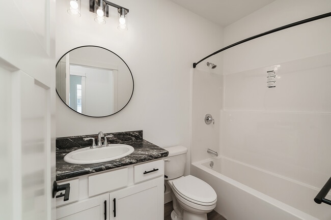 Building Photo - 5923 Little River Loop