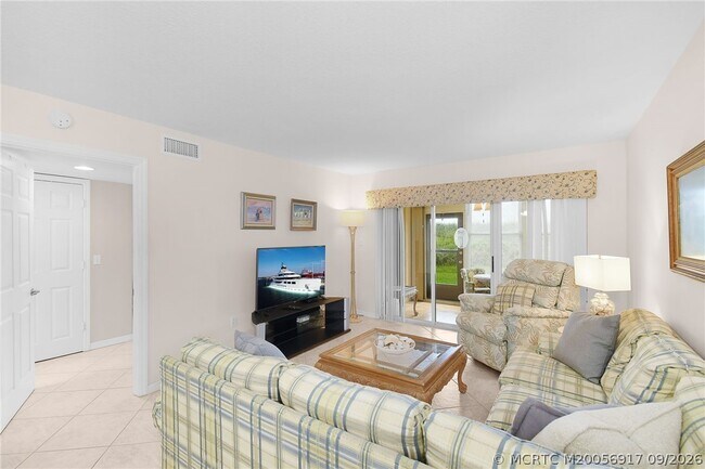 Building Photo - 10200 S Ocean Dr