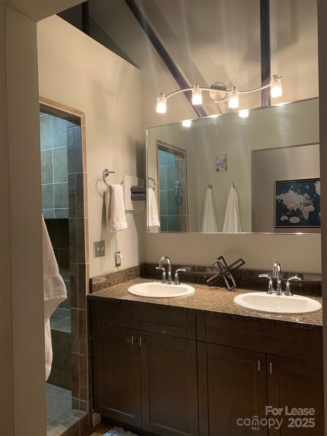 Building Photo - 3612 Artist's Way