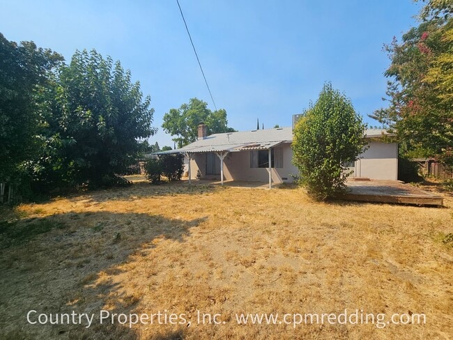 Building Photo - 3-Bedroom House on Corner Lot Available Now!