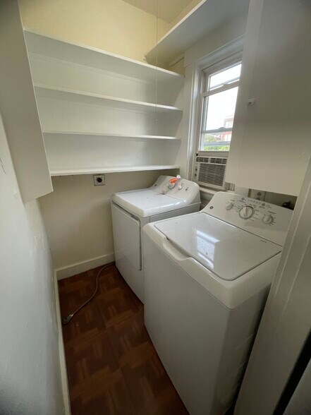 Building Photo - 17 Egerton Rd