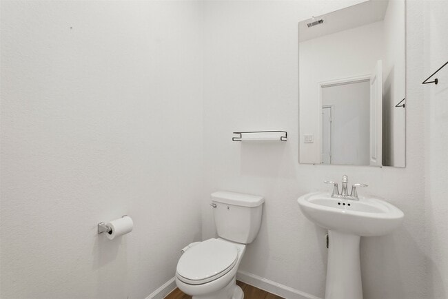 Building Photo - 6407 Amberwood Dr