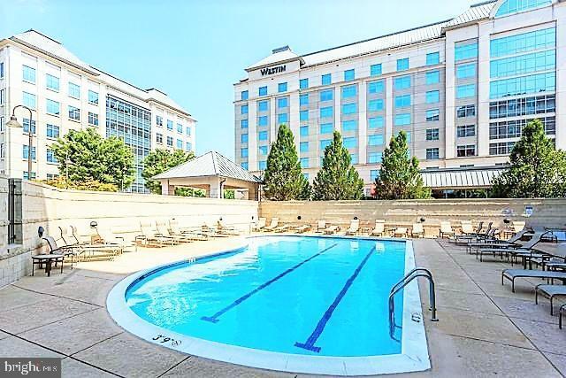 Building Photo - 11770 Sunrise Valley Dr