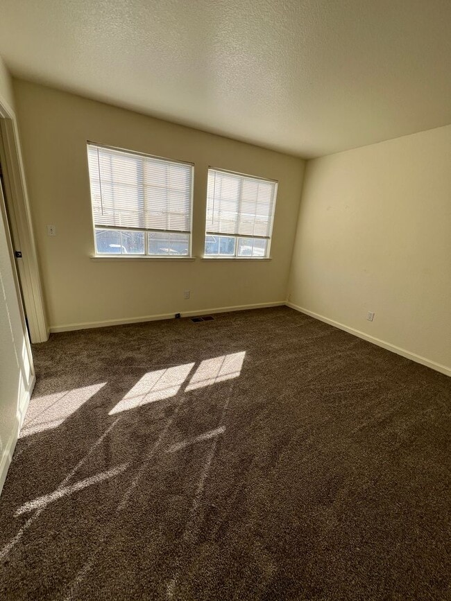 Building Photo - ***COMING SOON!!*** LOS BANOS HOME