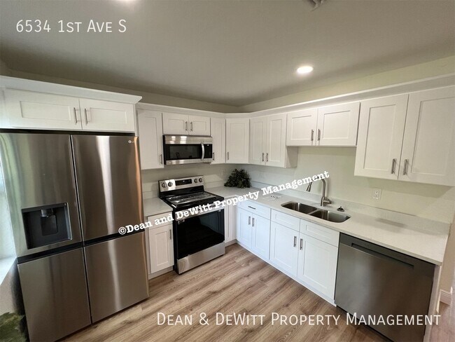 Building Photo - 6534 1st Ave S