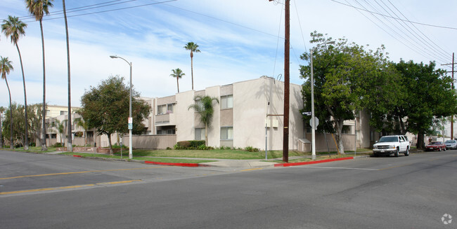 Building Photo - Kittridge Glen Apartments