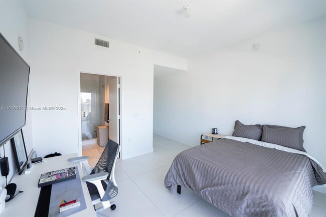 Building Photo - 330 Sunny Isles Blvd