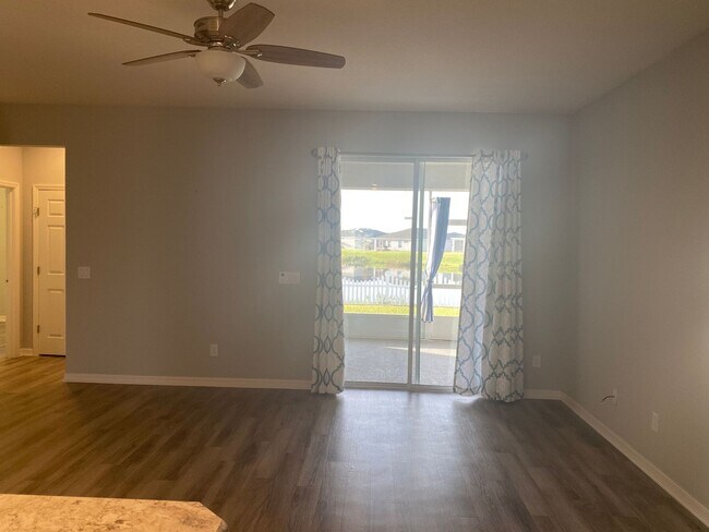 Building Photo - 4 Bedroom 3 Bath Waterfront Home in Gramercy Farms for RENT!