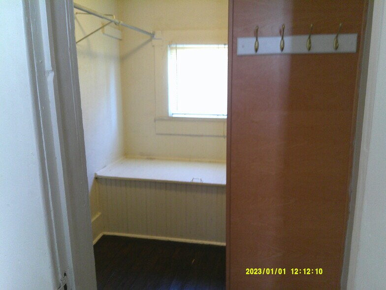 Back bedroom closet - 124 N F St
