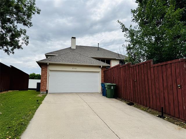 Building Photo - 2762 Hillview Dr