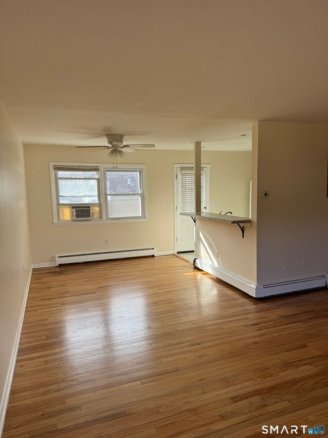 Building Photo - 855 Black Rock Tpke